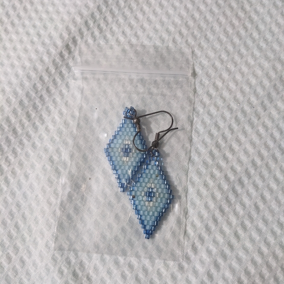 NEW Seed Bead Earrings Blue Diamond - Picture 6 of 6
